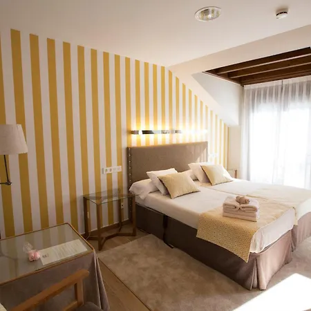 מלון La Casona De Llerices Onís