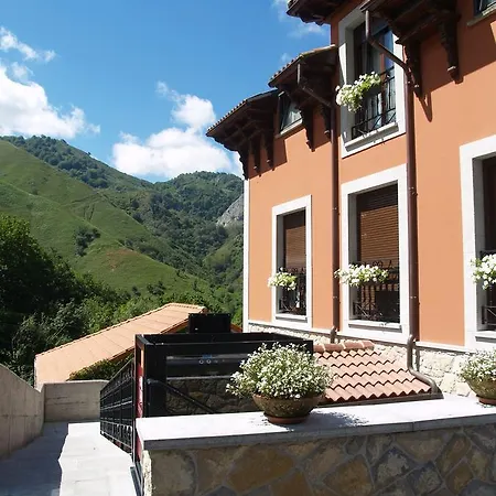 La Casona De Llerices Hotel 3*