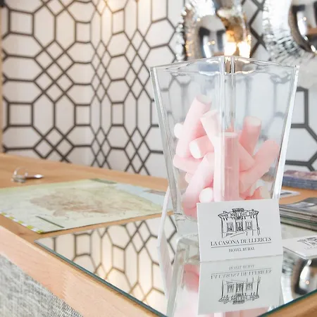 Hotel La Casona De Llerices 3*