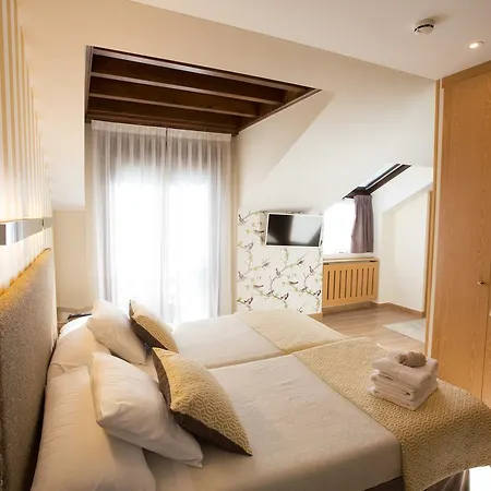 מלון La Casona De Llerices Onís
