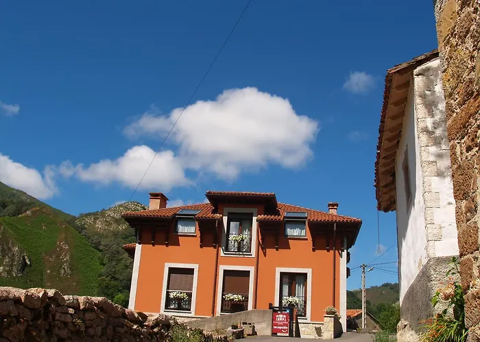 La Casona De Llerices Hotel